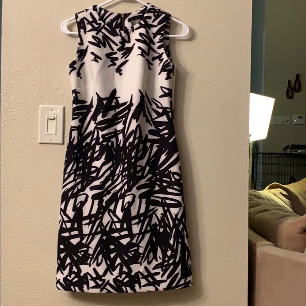 Taylor Dress Size 2 wore couple of times